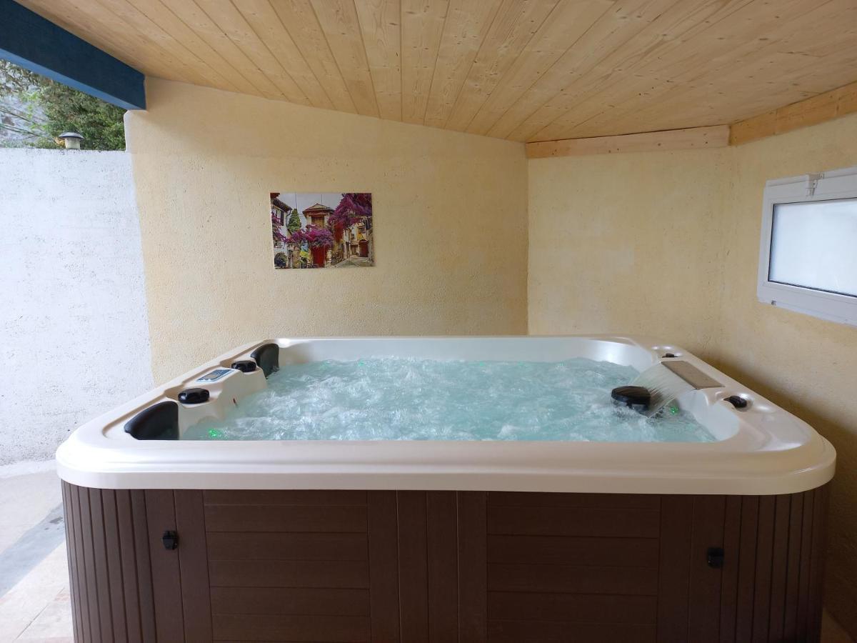 Gites De Plos Appart Chalet Piscine Spa Anduze Bagian luar foto